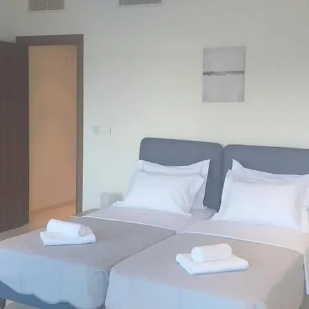 Lägenhet Horizon Luxury At Finikoudes Beach 302