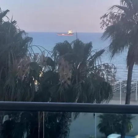 Horizon Luxury At Finikoudes Beach 302 Lägenhet Larnaca