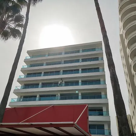 Lägenhet Horizon Luxury At Finikoudes Beach 302 Larnaca